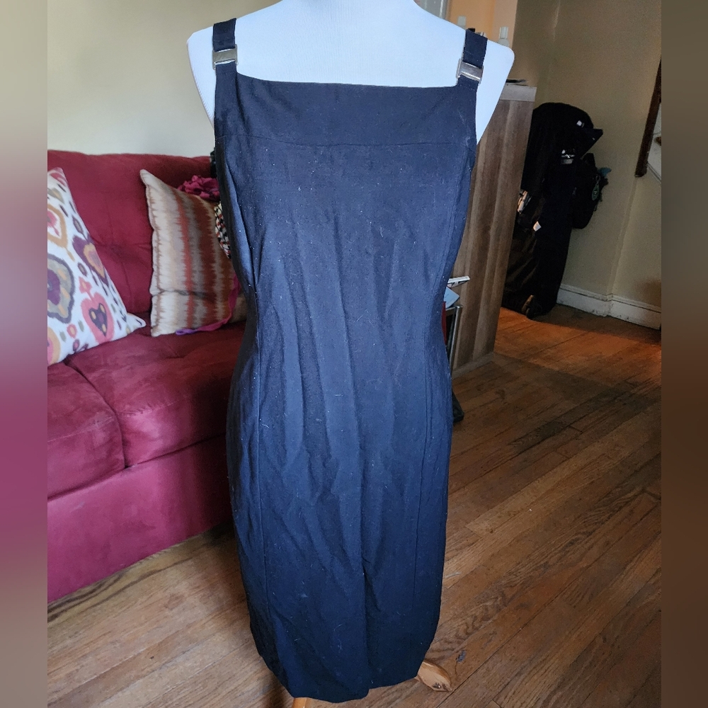 Liz Claiborne Black Sleeveless Sheath Dress
